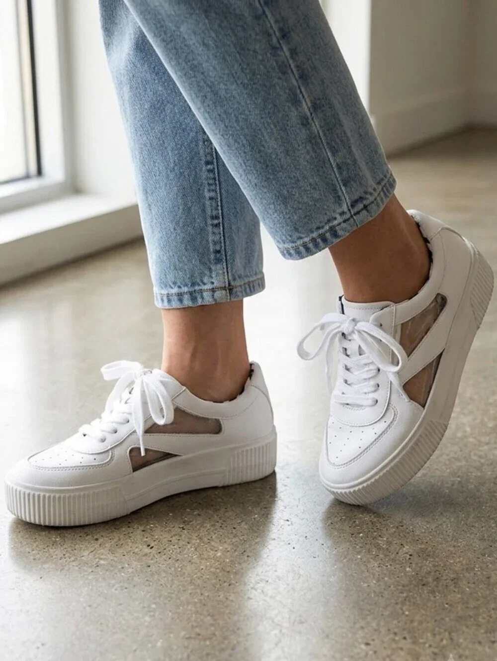 Mix No. 6 Emmalyn Clear Panel Platform Flatform Sneakers White Size 7.5 M - EUC!